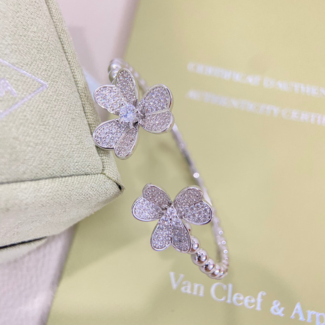VCA Diamond Three-Flower Bracelet